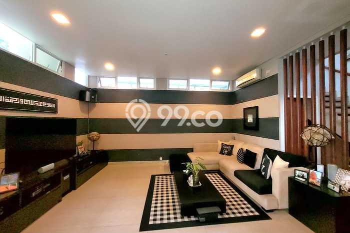 Dijual Rumah Mewah Megah Dengan View Cantik di Sektor 9-Bintaro, Tangerang Selatan Dijual Rumah Mewah Megah Dengan View Cantik di Sektor 9-Bintaro, Tangerang Selatan