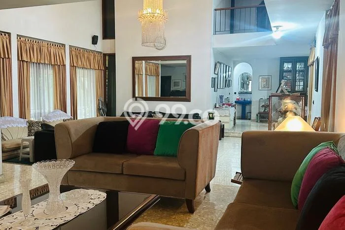 Jual Rumah Mewah Elegan Dengan View Cantik di Kelapa Dua, Jakarta Barat Jual Rumah Mewah Elegan Dengan View Cantik di Kelapa Dua, Jakarta Barat