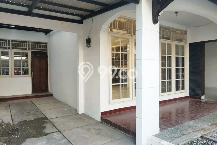 Rumah Modern 3 KT di Sektor 5 - Bintaro Tangerang Selatan Unfurnished Rumah Modern 3 KT di Sektor 5 - Bintaro Tangerang Selatan Unfurnished