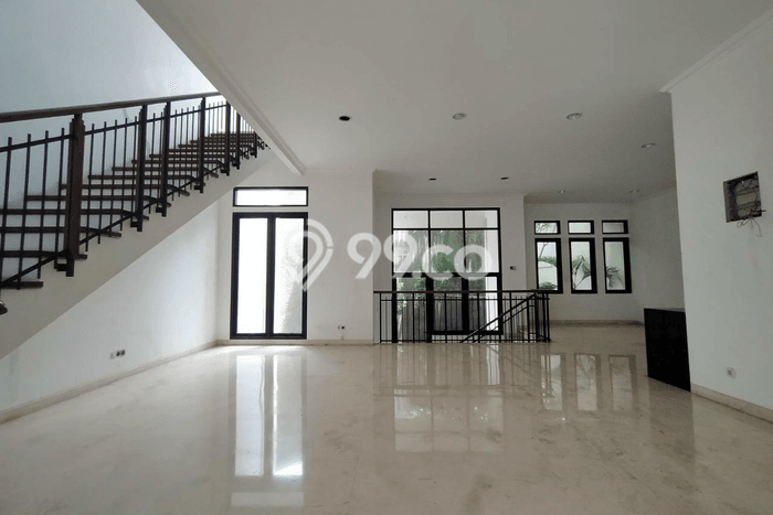 Jual Rumah Luas Elegan Dengan View Eksklusif di Ragunan, Jakarta Selatan Jual Rumah Luas Elegan Dengan View Eksklusif di Ragunan, Jakarta Selatan