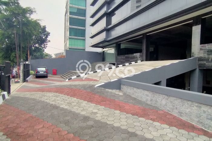 Dijual! Kantor di Pondok Pinang Jakarta Selatan LT 956m2 / LB 3980m2 Kawasan Bisnis Dijual! Kantor di Pondok Pinang Jakarta Selatan LT 956m2 / LB 3980m2 Kawasan Bisnis