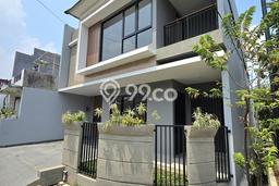 Rumah Premium 3 KT 1 KM di Kompleks Cluster Graha Raya, Tangerang Rumah Premium 3 KT 1 KM di Kompleks Cluster Graha Raya, Tangerang