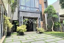 Dijual Rumah Premium dengan Fasilitas Sekitar Lengkap di Serpong, Tangerang Selatan Dijual Rumah Premium dengan Fasilitas Sekitar Lengkap di Serpong, Tangerang Selatan
