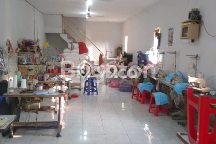 Siap Huni Hunian Elit 4 Kamar di Cengkareng Dekat ke Mana Saja Siap Huni Hunian Elit 4 Kamar di Cengkareng Dekat ke Mana Saja