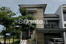 Rumah Elit Modern Tanpa Renovasi di Pantai Indah Kapuk Jakarta Utara Rumah Elit Modern Tanpa Renovasi di Pantai Indah Kapuk Jakarta Utara