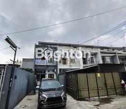 Rumah Modern Cantik 4 Kamar Bisa Langsung Pindah di Duri Kepa Rumah Modern Cantik 4 Kamar Bisa Langsung Pindah di Duri Kepa