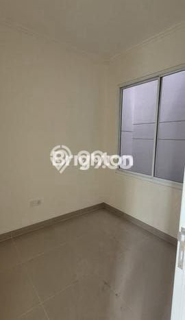 Dijual Rumah 3 Kamar Lokasi Ideal Bagus dan Strategis di Kelapa Gading Dijual Rumah 3 Kamar Lokasi Ideal Bagus dan Strategis di Kelapa Gading