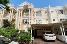 DIJUAL CEPAT! Rumah Minimalis di Pantai Indah Kapuk, Jakarta Utara, LT 250m² Bangunan 400m² NEGO! DIJUAL CEPAT! Rumah Minimalis di Pantai Indah Kapuk, Jakarta Utara, LT 250m² Bangunan 400m² NEGO!