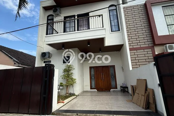 Rumah Modern Cantik 4 Kamar Siap Huni di Kedamaian Rumah Modern Cantik 4 Kamar Siap Huni di Kedamaian