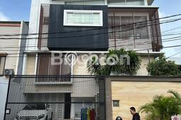 Rumah Luxury Modern Tanpa Renovasi di Citra Garden Jakarta Barat Rumah Luxury Modern Tanpa Renovasi di Citra Garden Jakarta Barat