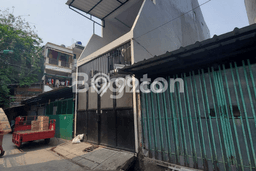 For Sale Rumah 4 Kamar Lokasi Ideal Bagus dan Strategis di Penjaringan For Sale Rumah 4 Kamar Lokasi Ideal Bagus dan Strategis di Penjaringan