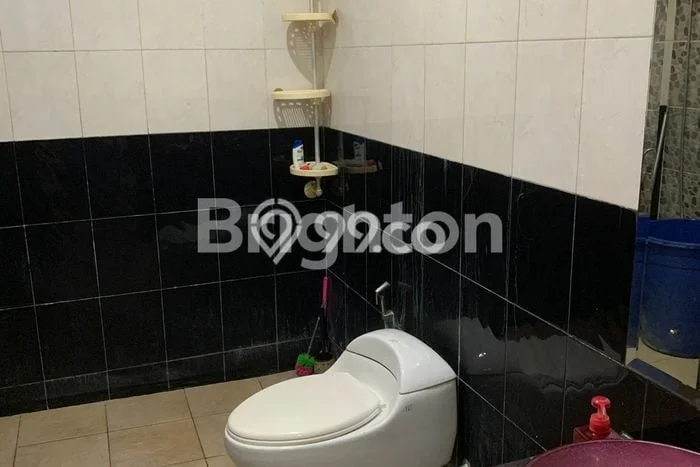 Jual Rumah Luas Megah Dengan View Cantik di Jelambar, Jakarta Barat Jual Rumah Luas Megah Dengan View Cantik di Jelambar, Jakarta Barat
