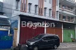LOKASI STRATEGIS! Ruko For Rent Kawasan Jelambar, Luas 240m², Kawasan Ramai LOKASI STRATEGIS! Ruko For Rent Kawasan Jelambar, Luas 240m², Kawasan Ramai