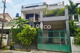 Dijual Rumah Premium dengan Fasilitas Sekitar Lengkap di Kebon Jeruk, Jakarta Barat Dijual Rumah Premium dengan Fasilitas Sekitar Lengkap di Kebon Jeruk, Jakarta Barat