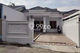 Jual Cepat Rumah LT 132m2m² / LB 80m2m² di Kawasan Komersial Kalasan, Sleman Jual Cepat Rumah LT 132m2m² / LB 80m2m² di Kawasan Komersial Kalasan, Sleman
