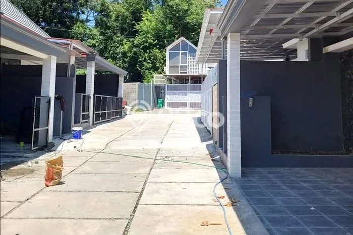 Rumah Modern 3 KT di Sleman Yogyakarta Unfurnished Rumah Modern 3 KT di Sleman Yogyakarta Unfurnished
