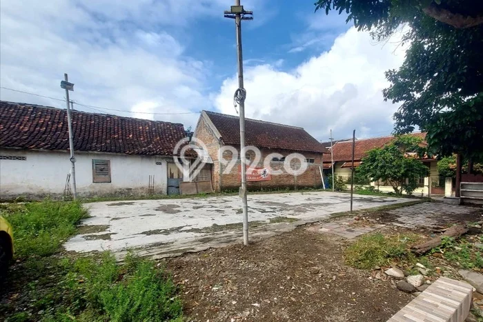 Tanah di Tegalrejo, Yogyakarta Luas 133m2 Dijual Segera Tanah di Tegalrejo, Yogyakarta Luas 133m2 Dijual Segera