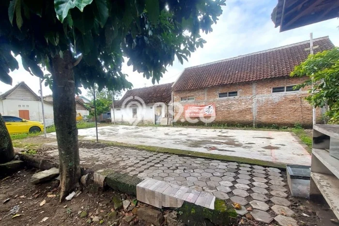 Tanah di Tegalrejo, Yogyakarta Luas 133m2 Dijual Segera Tanah di Tegalrejo, Yogyakarta Luas 133m2 Dijual Segera