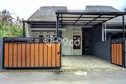 Rumah Modern Cantik 3 KT Siap Huni di Sleman Rumah Modern Cantik 3 KT Siap Huni di Sleman