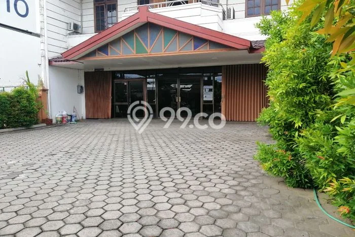 Ruko Disewa di Umbulharjo, Yogyakarta, LT 650m2 / LB 220m2 Ruko Disewa di Umbulharjo, Yogyakarta, LT 650m2 / LB 220m2