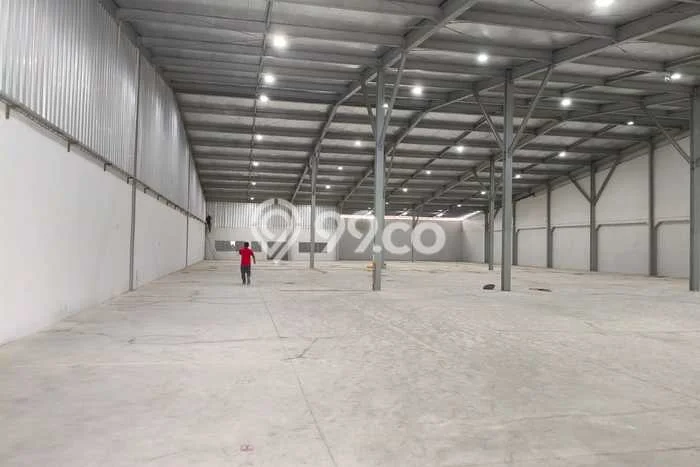 Gudang untuk Disewa di Pusat Tangerang Luas Bangunan 2085m2 Gudang untuk Disewa di Pusat Tangerang Luas Bangunan 2085m2