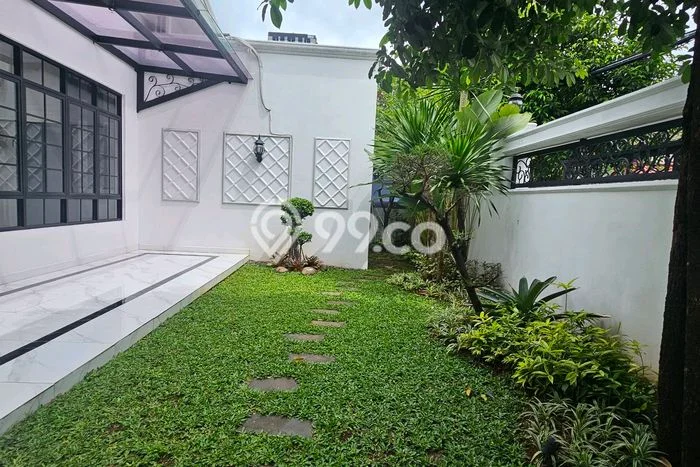 Siap Huni Hunian Elit 4 Kamar di Cilandak Dekat ke Mana Pun Siap Huni Hunian Elit 4 Kamar di Cilandak Dekat ke Mana Pun