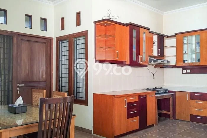 Dijual Rumah Mewah Elegan Dengan View Cantik di Solo Baru, Surakarta Dijual Rumah Mewah Elegan Dengan View Cantik di Solo Baru, Surakarta