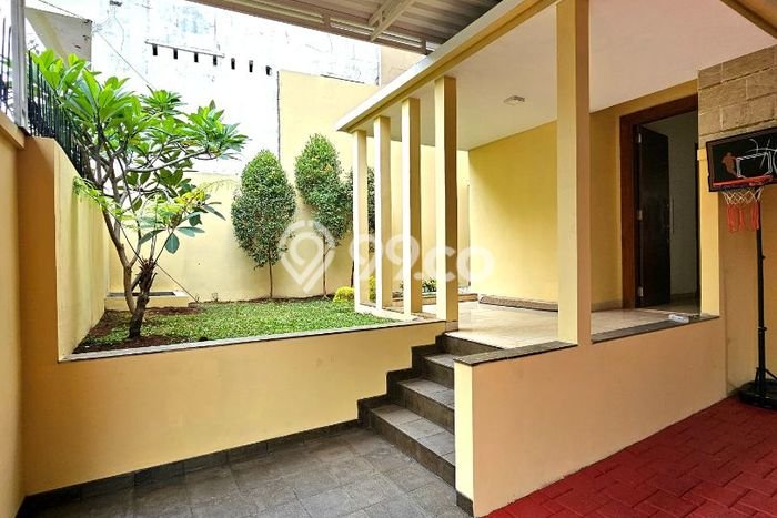 Jual Rumah Luas Elegan Dengan View Cantik di Kemang, Jakarta Selatan Jual Rumah Luas Elegan Dengan View Cantik di Kemang, Jakarta Selatan