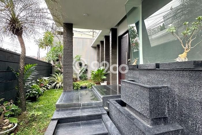 Rumah Luxury Modern Tanpa Renovasi di Kemang Jakarta Selatan Rumah Luxury Modern Tanpa Renovasi di Kemang Jakarta Selatan