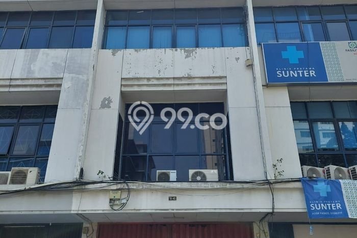 Ruko Bagus Dijual LB 300m2 Lokasi Strategis Jakarta Utara Area Cocok untuk Berbisnis Ruko Bagus Dijual LB 300m2 Lokasi Strategis Jakarta Utara Area Cocok untuk Berbisnis