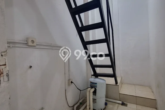 Rumah Luxury Modern Tanpa Renovasi di Pondok Indah Jakarta Selatan Rumah Luxury Modern Tanpa Renovasi di Pondok Indah Jakarta Selatan
