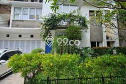 Rumah Luxury Modern Tanpa Renovasi di Pejaten Jakarta Selatan Rumah Luxury Modern Tanpa Renovasi di Pejaten Jakarta Selatan