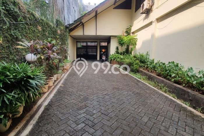 Hunian Mewah LB 500m2 Siap Pakai Desain Elegan di Warung Buncit, Jakarta Selatan Hunian Mewah LB 500m2 Siap Pakai Desain Elegan di Warung Buncit, Jakarta Selatan