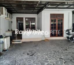 DREAM HOME! Rumah area Tanah Kusir, 3 KT, Free Banjir, Luas 215m² LB 180m² DREAM HOME! Rumah area Tanah Kusir, 3 KT, Free Banjir, Luas 215m² LB 180m²