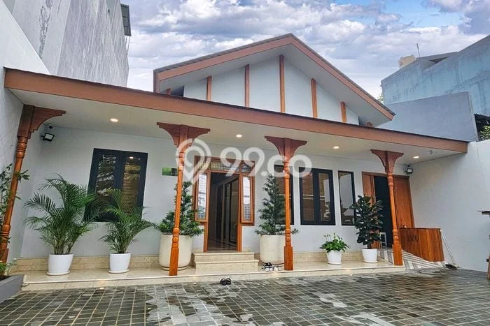 Sewa Rumah Modern di Kebayoran Baru Siap Huni dan Kondisi Bagus Sewa Rumah Modern di Kebayoran Baru Siap Huni dan Kondisi Bagus