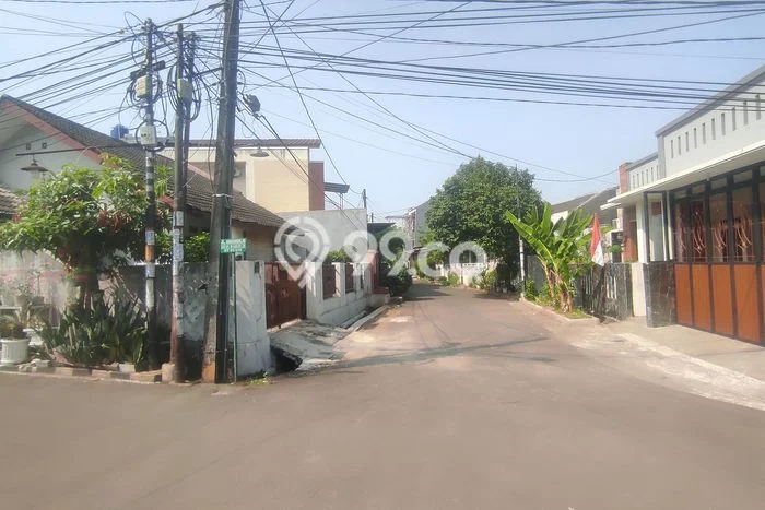 For Sale Rumah 3 Kamar Lokasi Ideal Bagus dan Strategis di Pamulang For Sale Rumah 3 Kamar Lokasi Ideal Bagus dan Strategis di Pamulang