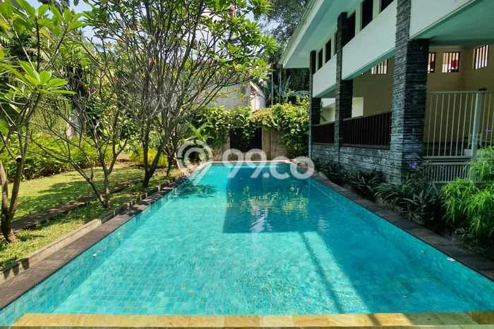 Disewakan Rumah Modern di Menteng Harga Rp 1,8 Miliar/ Tahun Disewakan Rumah Modern di Menteng Harga Rp 1,8 Miliar/ Tahun
