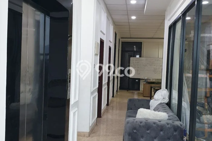 Dijual! Kantor di Ampera Jakarta Selatan LT 320m2 / LB 700m2 Kawasan Strategis Dijual! Kantor di Ampera Jakarta Selatan LT 320m2 / LB 700m2 Kawasan Strategis