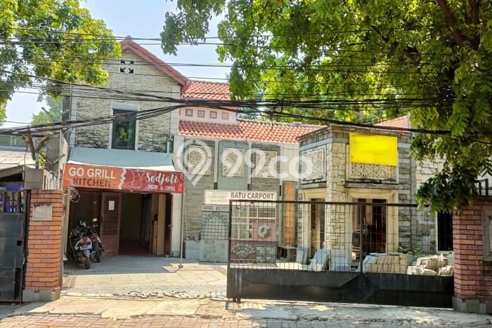 Ruko Bagus Dijual LB 300m2 Lokasi Strategis Jakarta Selatan Area Cocok untuk Berbisnis Ruko Bagus Dijual LB 300m2 Lokasi Strategis Jakarta Selatan Area Cocok untuk Berbisnis