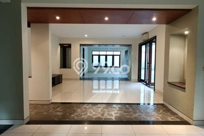 Disewakan Rumah Nyaman LT 650m2 / LB 400m2 di Kuningan, Jakarta Selatan Disewakan Rumah Nyaman LT 650m2 / LB 400m2 di Kuningan, Jakarta Selatan