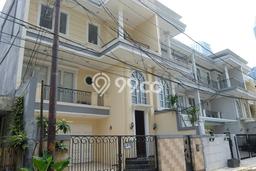 Rumah Elit Modern Siap Huni di Setiabudi Jakarta Selatan Rumah Elit Modern Siap Huni di Setiabudi Jakarta Selatan