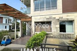 Ready to Use! Premium House LT 237m2 Desain Elegan di Lebak Bulus Ready to Use! Premium House LT 237m2 Desain Elegan di Lebak Bulus