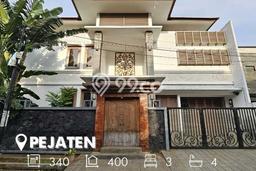 Ready to Use! Premium House LT 340m2 Desain Elegan di Pejaten Ready to Use! Premium House LT 340m2 Desain Elegan di Pejaten