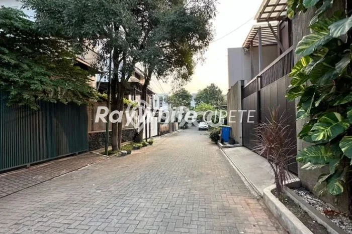 Tanah Kavling Dijual di Jakarta Selatan dengan Spesifikasi 97m2 Tanah Kavling Dijual di Jakarta Selatan dengan Spesifikasi 97m2