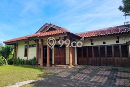 Rumah Eksklusif Dijual LT 669m2 di Ciputat, Tangerang Selatan Rumah Eksklusif Dijual LT 669m2 di Ciputat, Tangerang Selatan