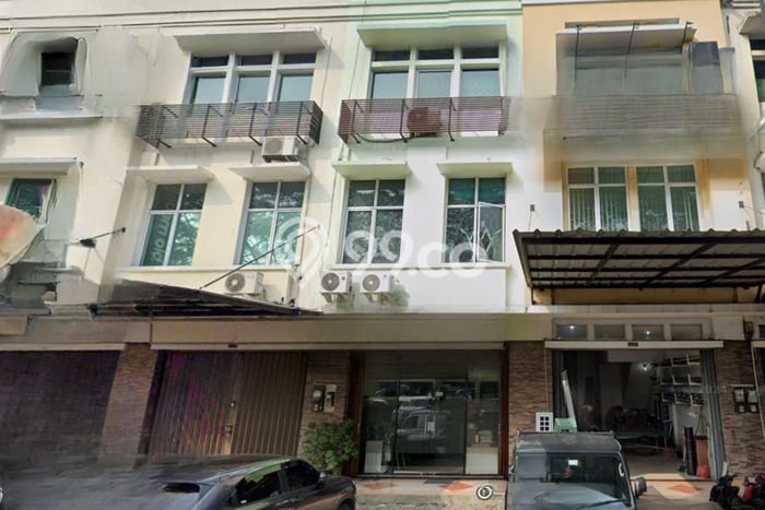 Ruko Usaha Dijual di BSD Tangerang Selatan LT 95m2 & LB 225m2 Ruko Usaha Dijual di BSD Tangerang Selatan LT 95m2 & LB 225m2