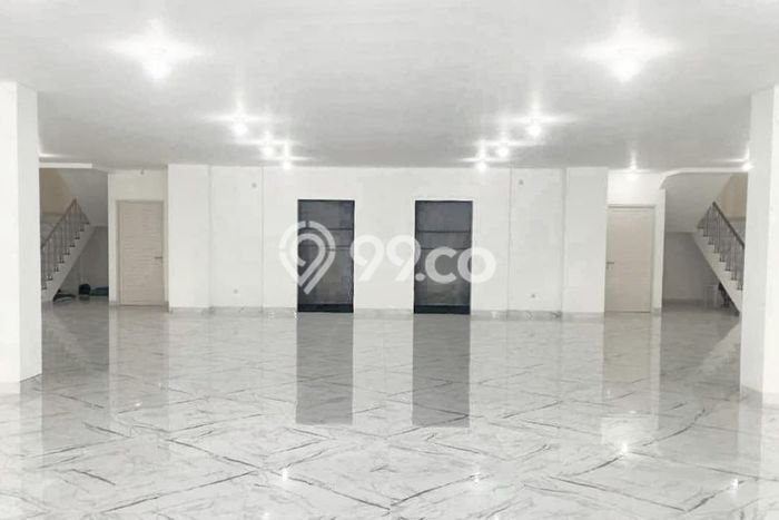 Area Ramai! Kantor Dijual di Duren Sawit untuk Bisnis Luas Bangunan 1600m2 Area Ramai! Kantor Dijual di Duren Sawit untuk Bisnis Luas Bangunan 1600m2