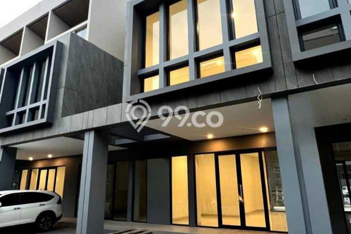 Ruko Bagus Dijual di BSD City Tangerang Lokasi Strategis Cocok untuk Kembangkan Bisnis Ruko Bagus Dijual di BSD City Tangerang Lokasi Strategis Cocok untuk Kembangkan Bisnis