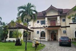 Rumah Bagus di Kota Wisata, Jakarta Timur, Luas 951m² Bangunan 432m² HARGA MENARIK! Rumah Bagus di Kota Wisata, Jakarta Timur, Luas 951m² Bangunan 432m² HARGA MENARIK!