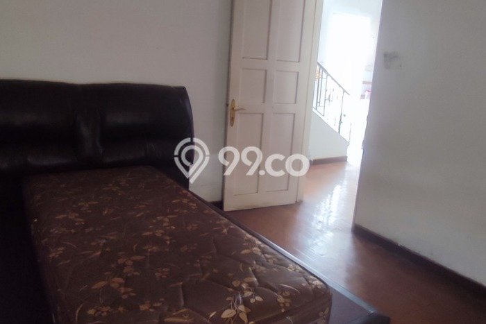 Rumah Berkualitas Legenda Wisata, Jakarta Timur, LT 133m² LB 88m² Rumah Berkualitas Legenda Wisata, Jakarta Timur, LT 133m² LB 88m²